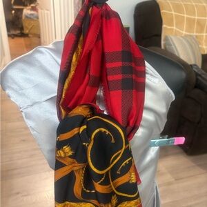 Elegant Fashion Scarf by Leslie Fay